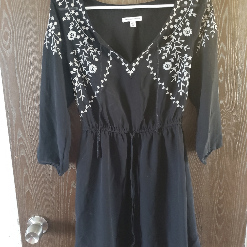 Any item from my closet with a🌹is 5 for $20! Swim suit cover